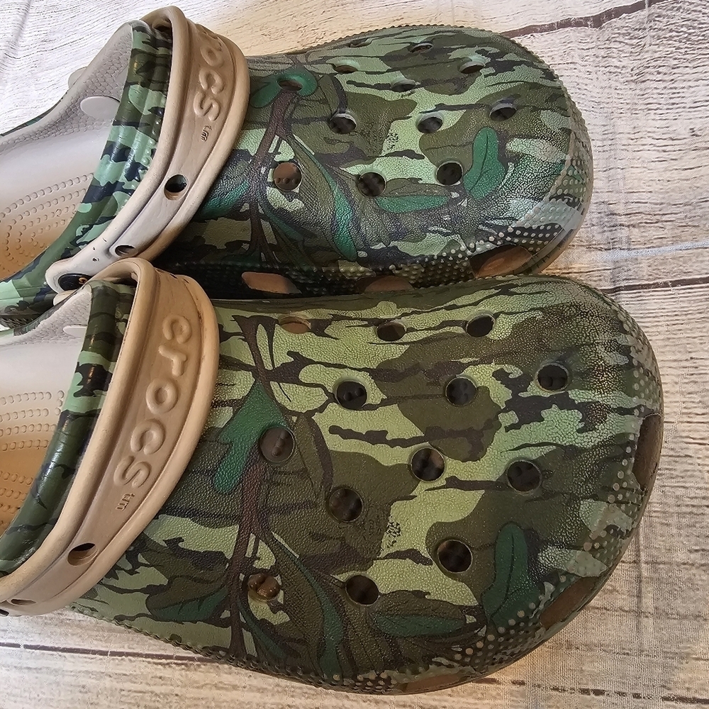 Luke Combs Limited Edition Crocs Camoflauge Size W8 M6 Comfortable No charms! - Picture 2 of 8